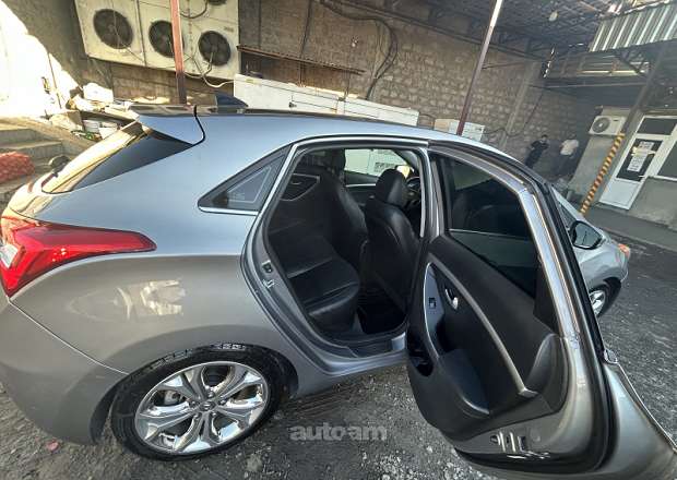 Hyundai Elantra 2013 — photo 7
