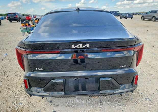 Kia K4