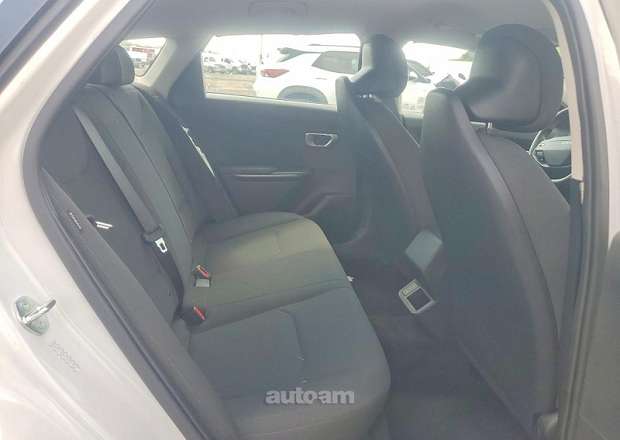 Kia K4