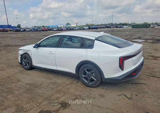 Kia K4