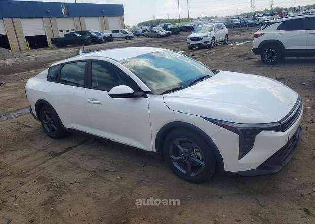 Kia K4
