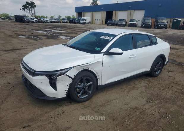 Kia K4