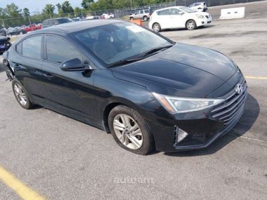 Hyundai Elantra  2020 