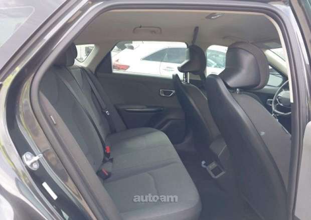 Kia K4