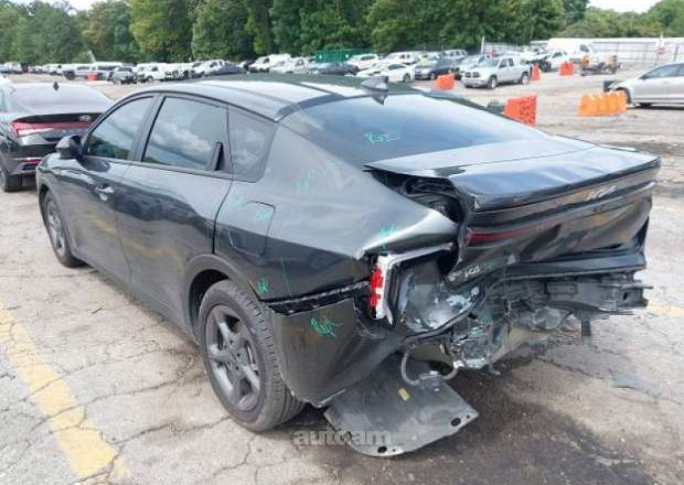 Kia K4