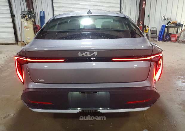 Kia K4