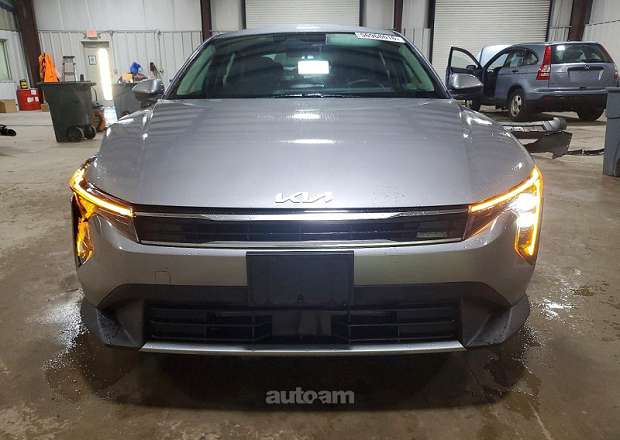 Kia K4