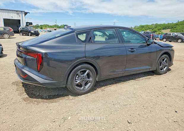 Kia K4