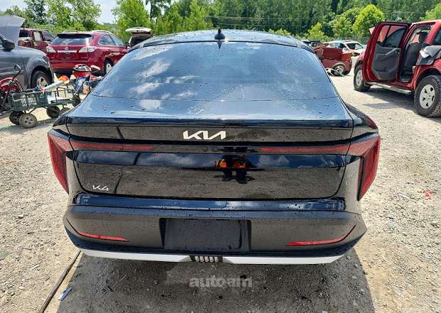 Kia K4