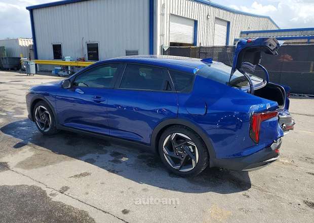 Kia K4