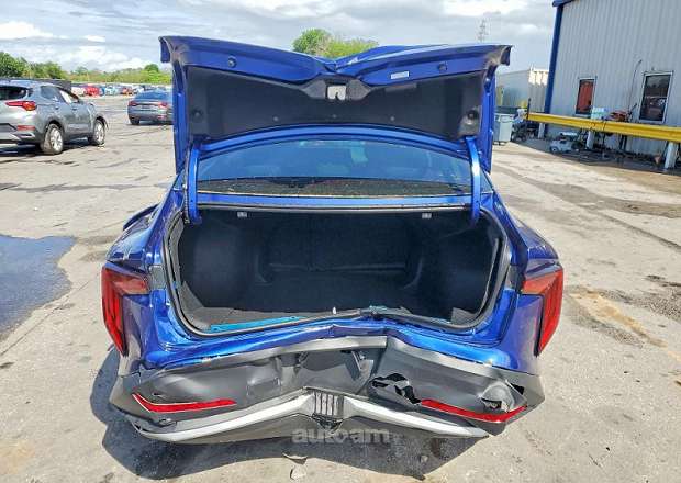 Kia K4