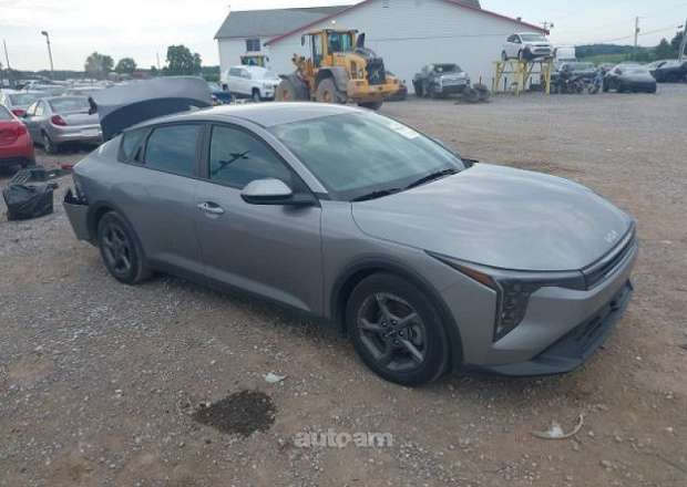 Kia K4