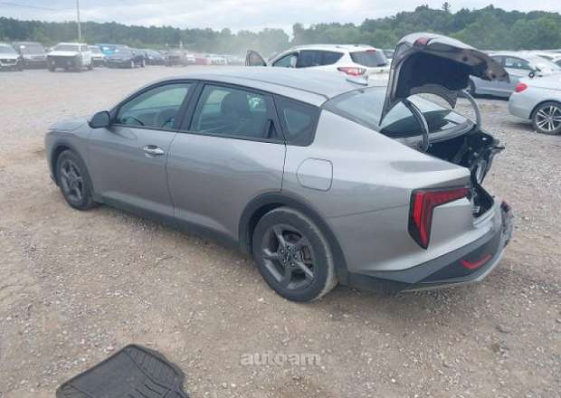 Kia K4
