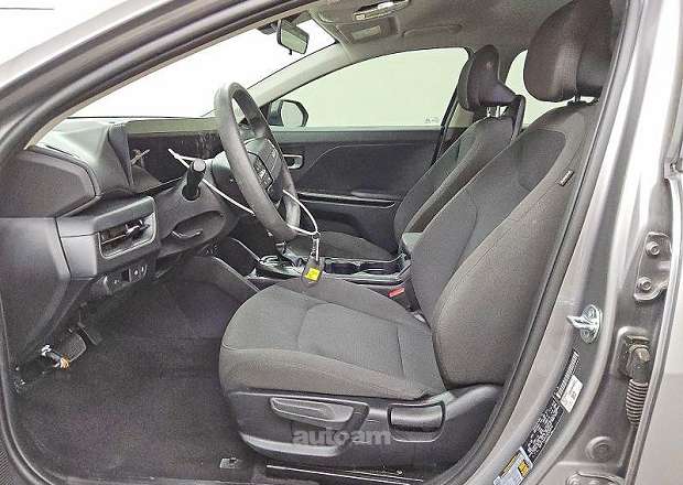 Kia K4