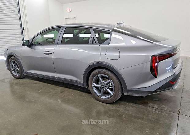 Kia K4