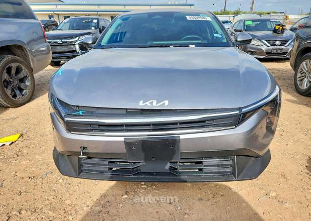 Kia K4