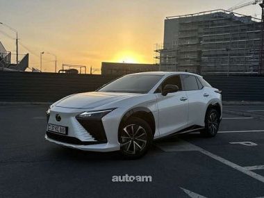 Lexus RZ 300  2024 