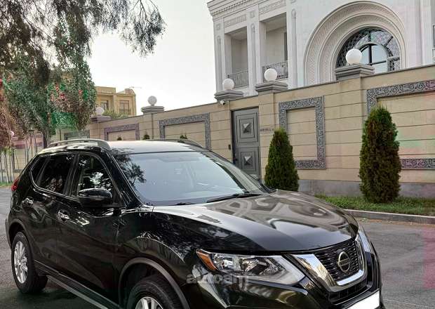 Nissan Rogue 2018 — photo 1