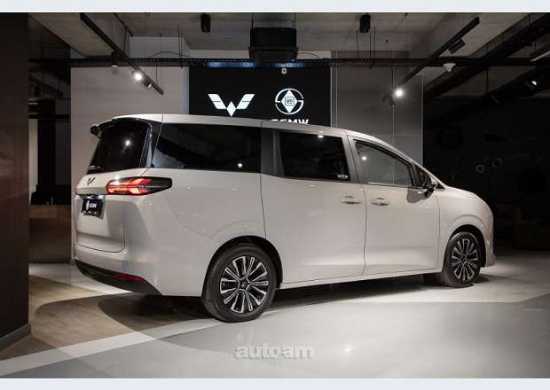 WULING Starlight 730