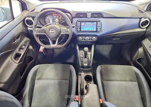 Nissan Versa