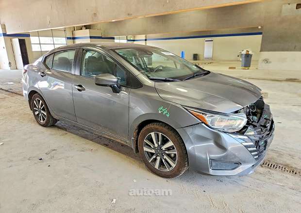 Nissan Versa