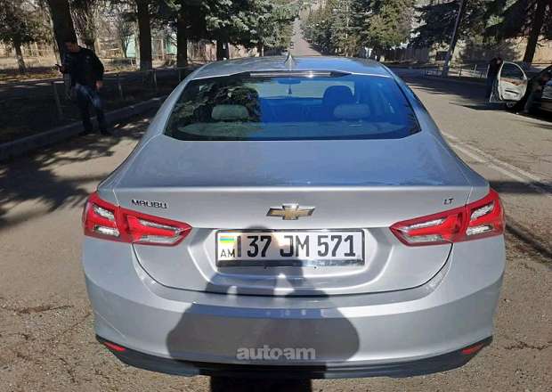 Chevrolet Malibu 2021 — լուսանկար 2