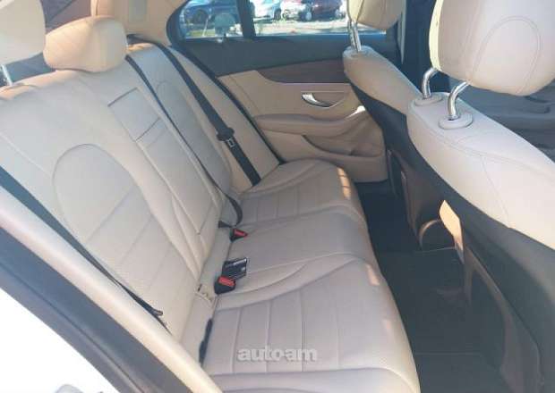 Mercedes-Benz C 300