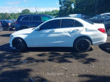 Mercedes-Benz C 300  2020 