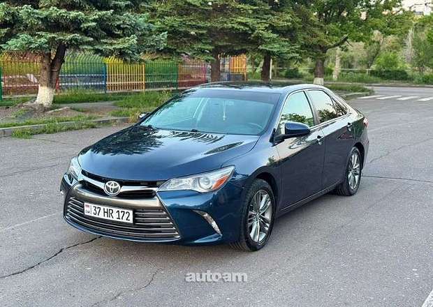 Toyota Camry 2017 — լուսանկար 2