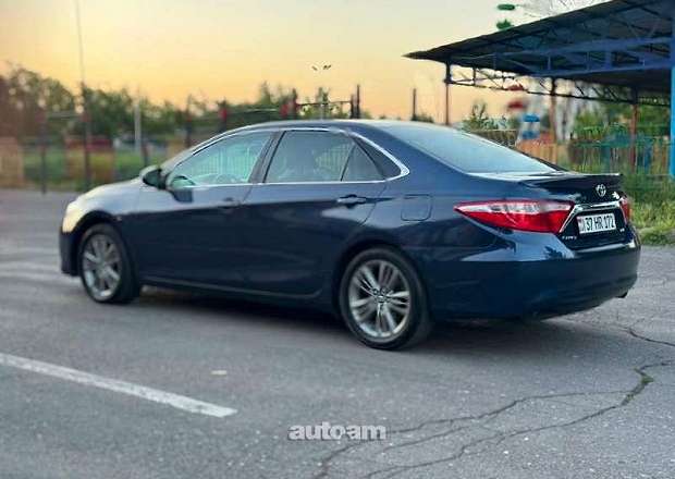 Toyota Camry 2017 — լուսանկար 1