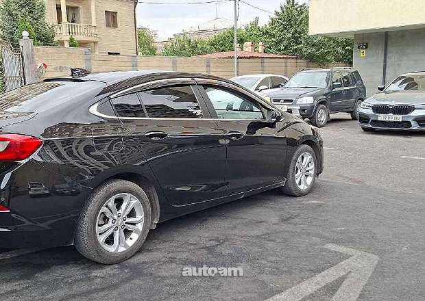 Chevrolet Cruze 2019 — լուսանկար 6
