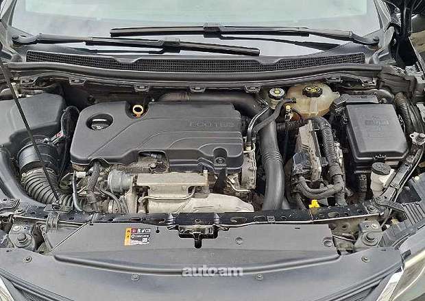 Chevrolet Cruze 2019 — լուսանկար 11
