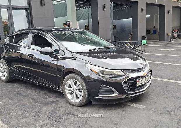 Chevrolet Cruze 2019 — լուսանկար 2