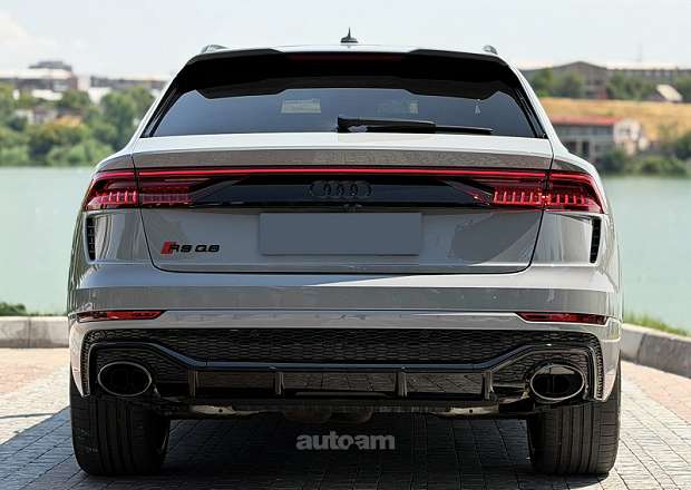 Audi RSQ8 2023 — фото 5