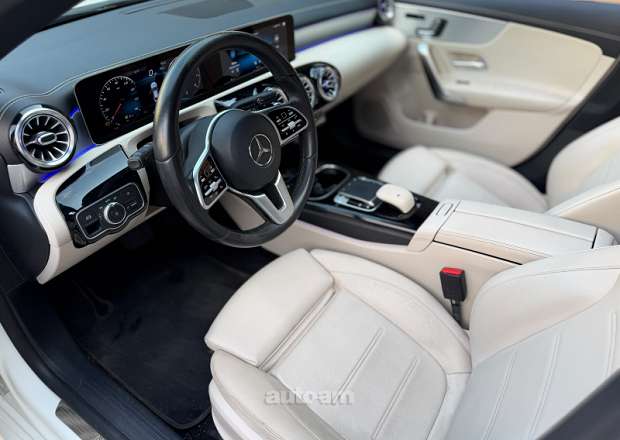 Mercedes-Benz CLA 250
