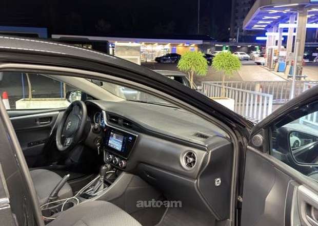Toyota Corolla 2017 — լուսանկար 8