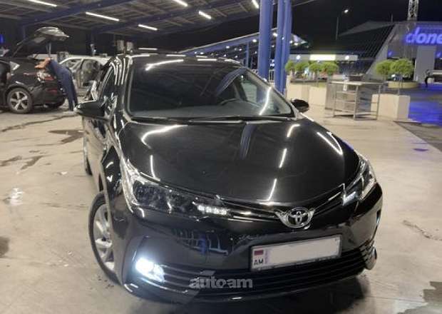 Toyota Corolla 2017 — լուսանկար 13
