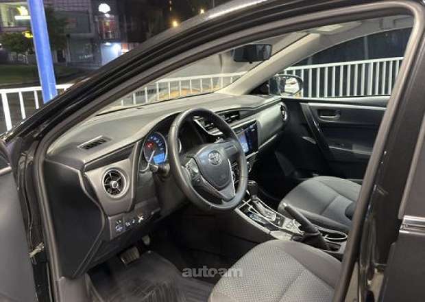 Toyota Corolla 2017 — լուսանկար 7