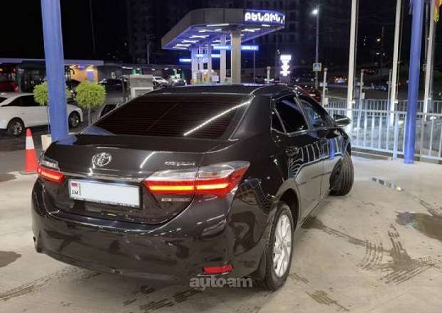 Toyota Corolla 2017 — լուսանկար 5