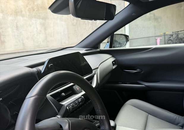 Lexus UX 200 2024 — լուսանկար 9