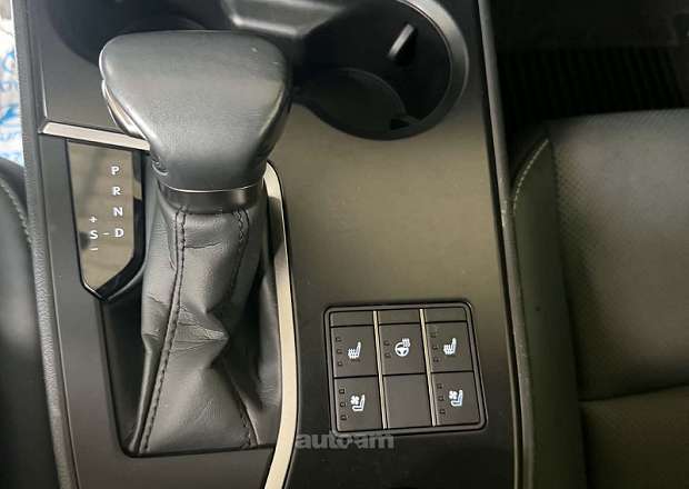Lexus UX 200 2024 — լուսանկար 14