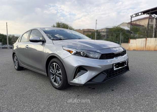 Kia Forte 2023 — լուսանկար 2
