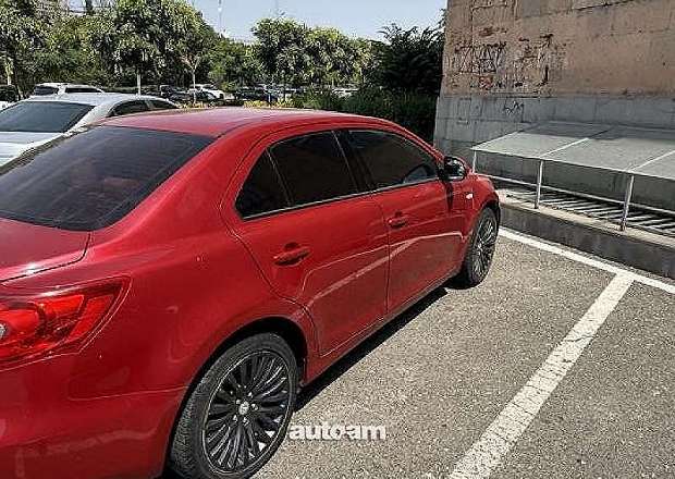 Suzuki Kizashi