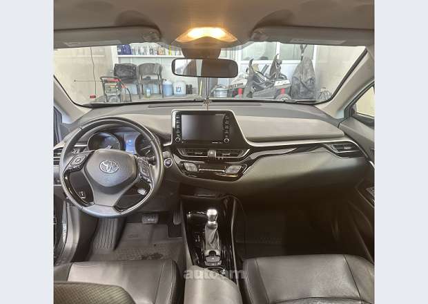 Toyota C-HR 2020 — photo 7