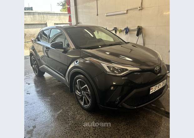Toyota C-HR 2020 — photo 3