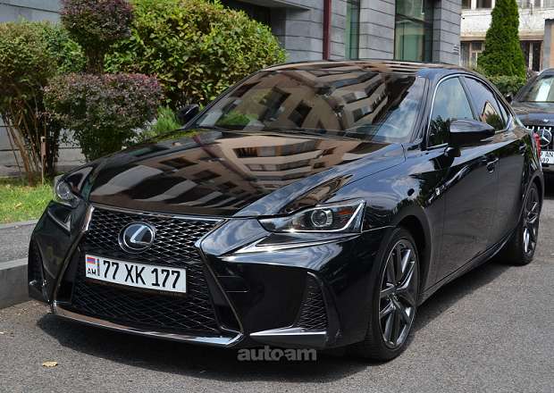 Lexus IS 300 F Sport 2018 — լուսանկար 3