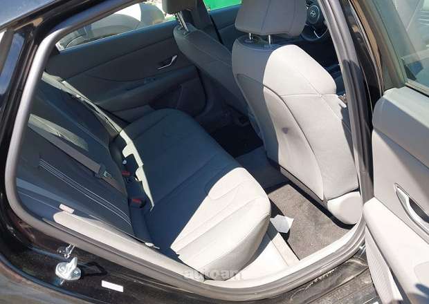 Hyundai Elantra 2024 — լուսանկար 2
