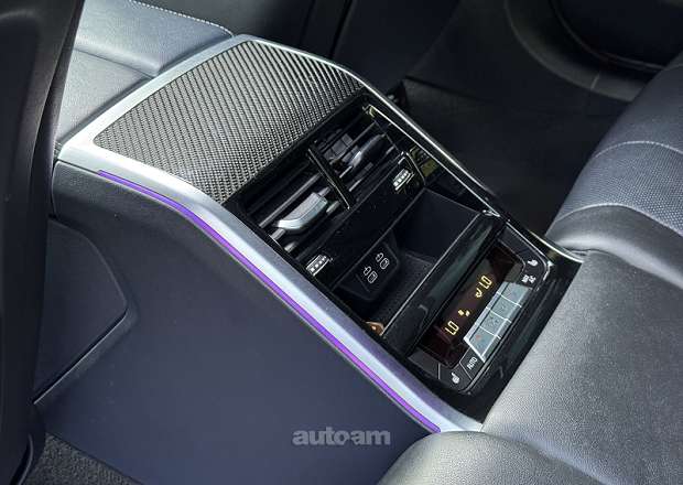 BMW M8 2021 — լուսանկար 15