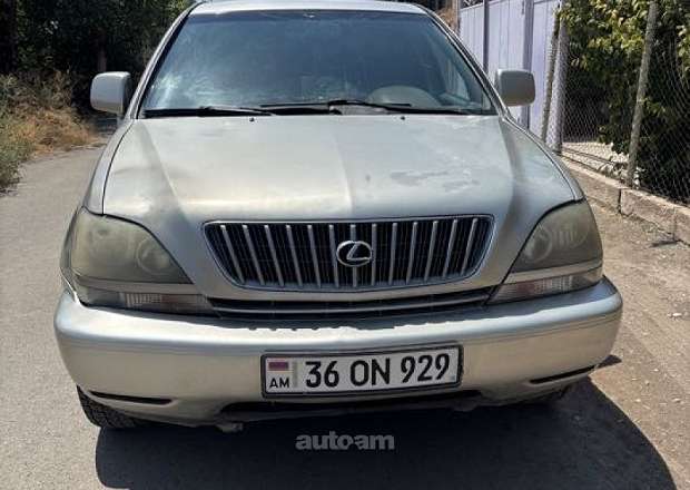Lexus RX 300 1999 — photo 1