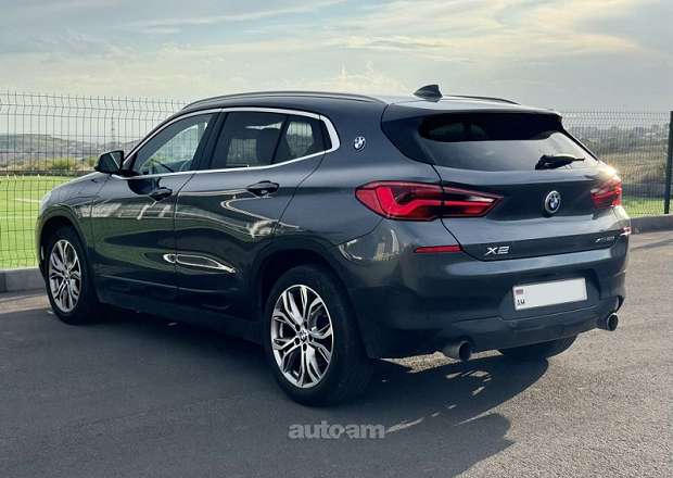 BMW X2